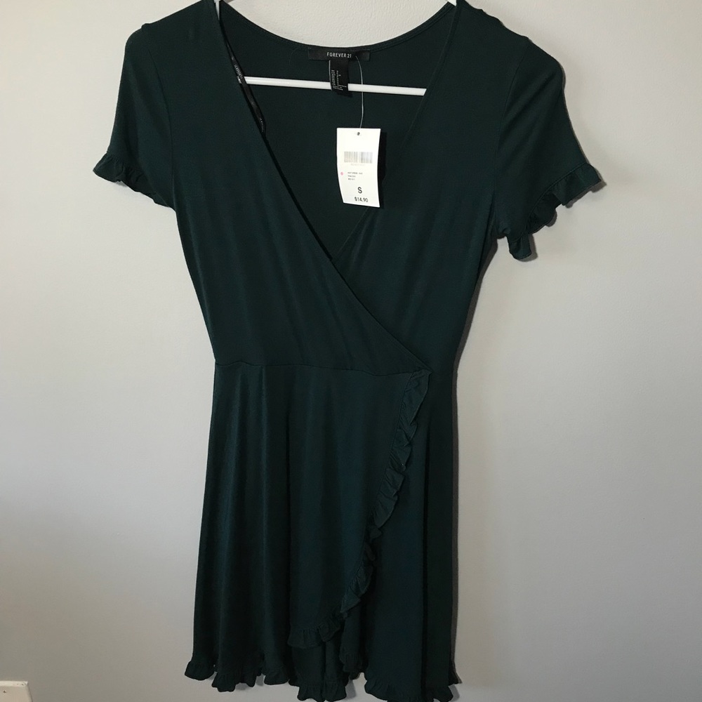 FOREVER 21 MINI WRAP DRESS